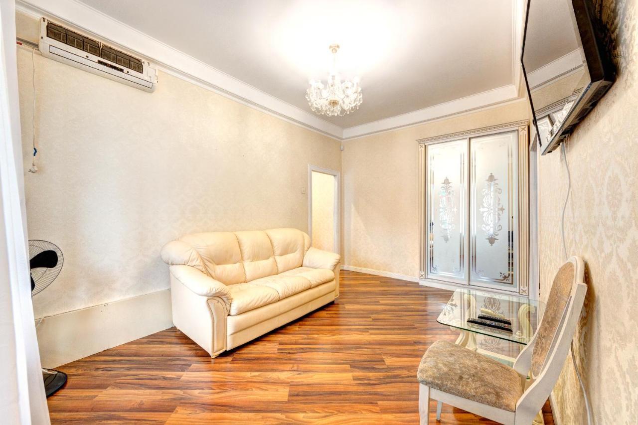 Apartments With 3 Rooms Near Palace Ukraine Kiev Exteriör bild